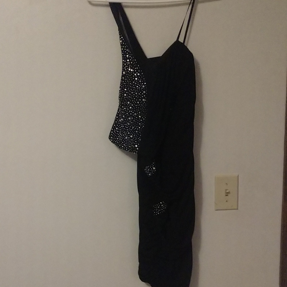 One shoulder dress